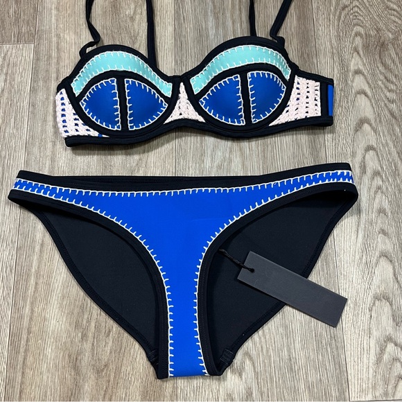 Triangl Bikini Blue Bikini Set size Small - Picture 3 of 5
